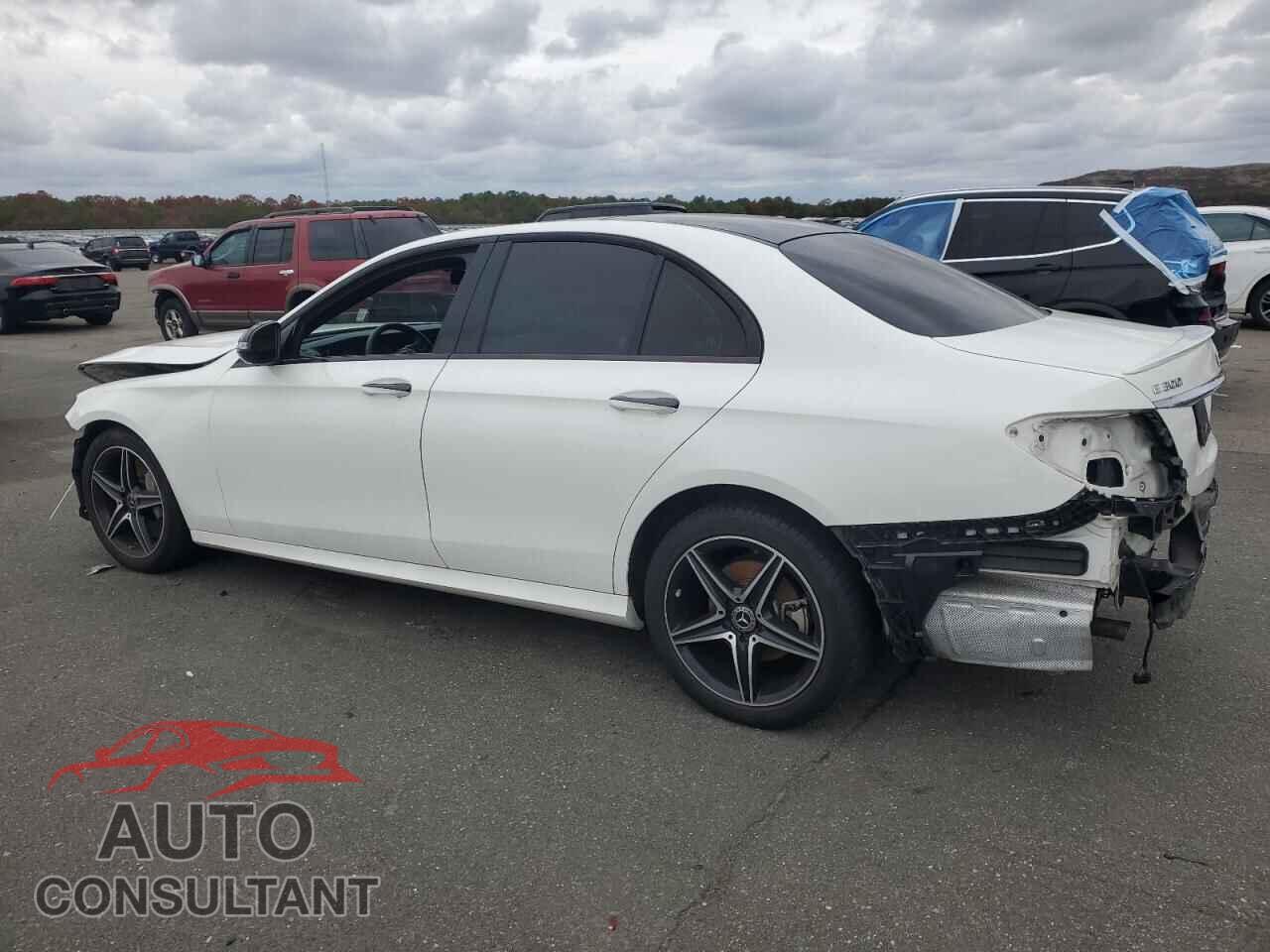 MERCEDES-BENZ E-CLASS 2018 - WDDZF4KB3JA433678