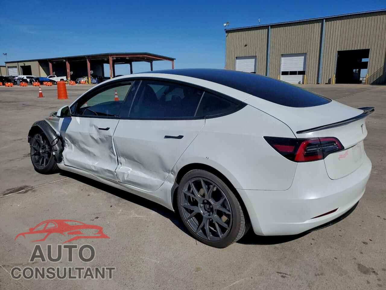 TESLA MODEL 3 2023 - 5YJ3E1EA0PF698305