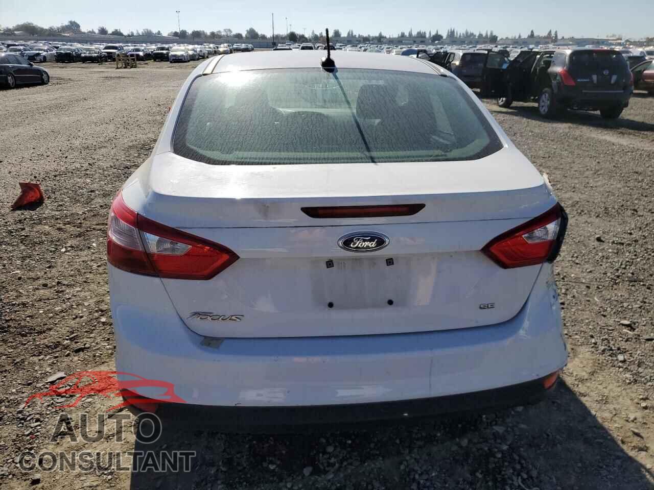 FORD FOCUS 2012 - 1FAHP3F28CL344614