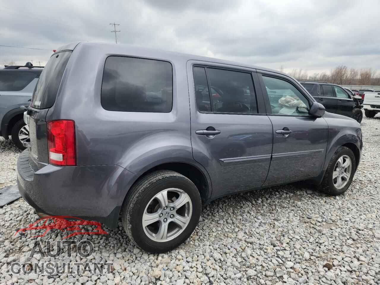 HONDA PILOT 2015 - 5FNYF4H44FB076198