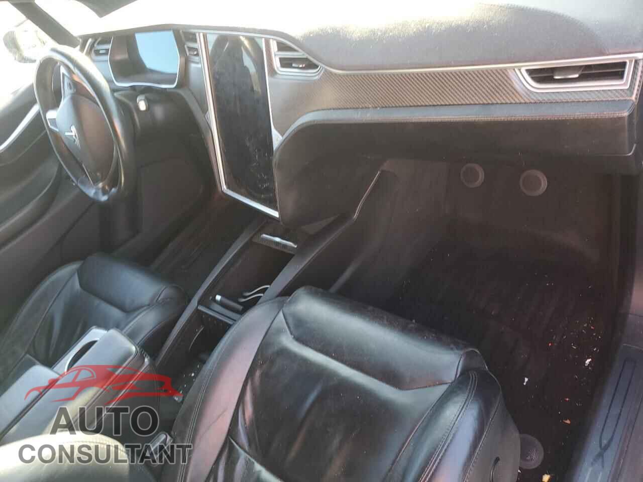 TESLA MODEL X 2017 - 5YJXCBE2XHF056830