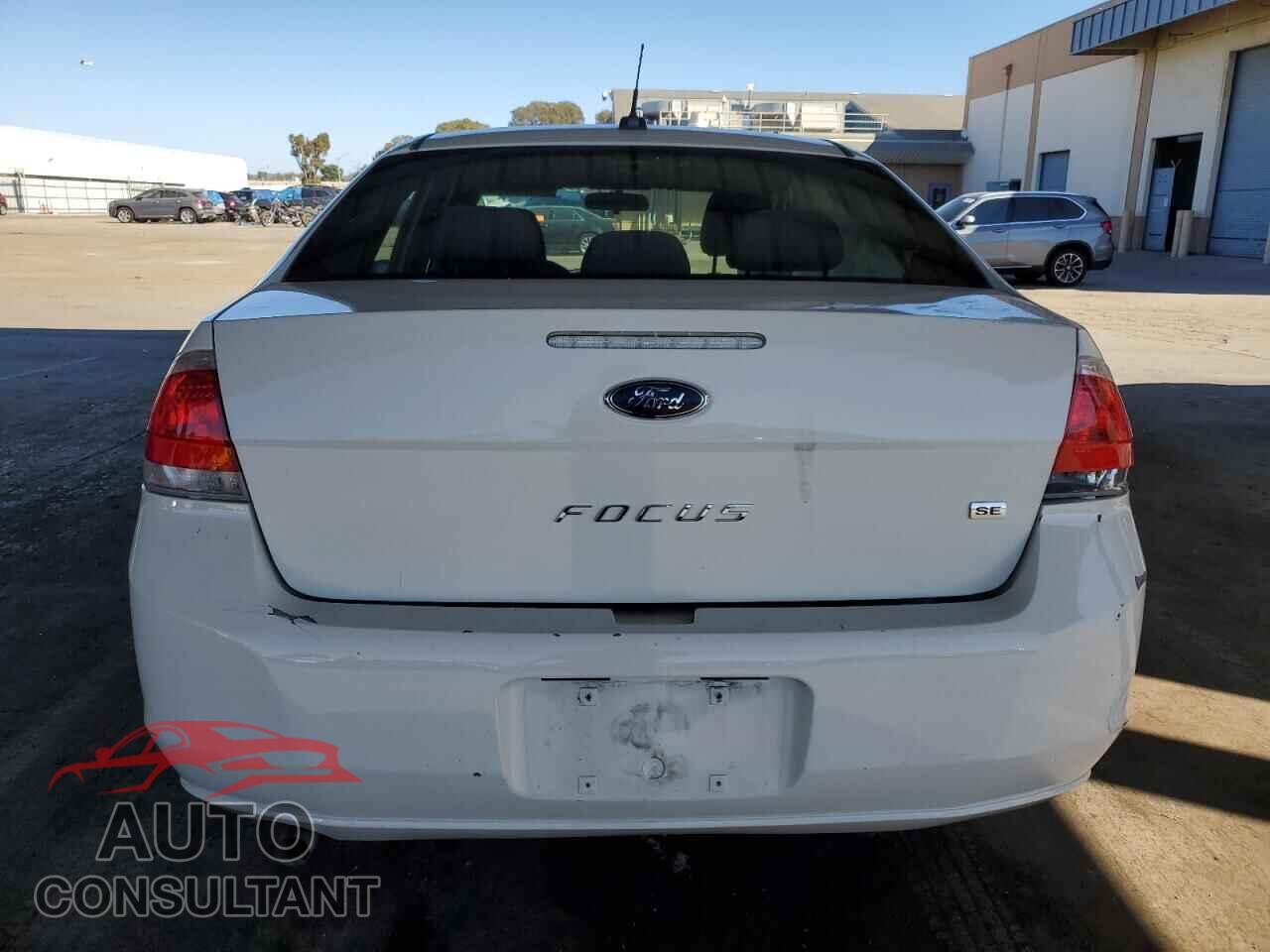 FORD FOCUS 2011 - 1FAHP3FN7BW197919