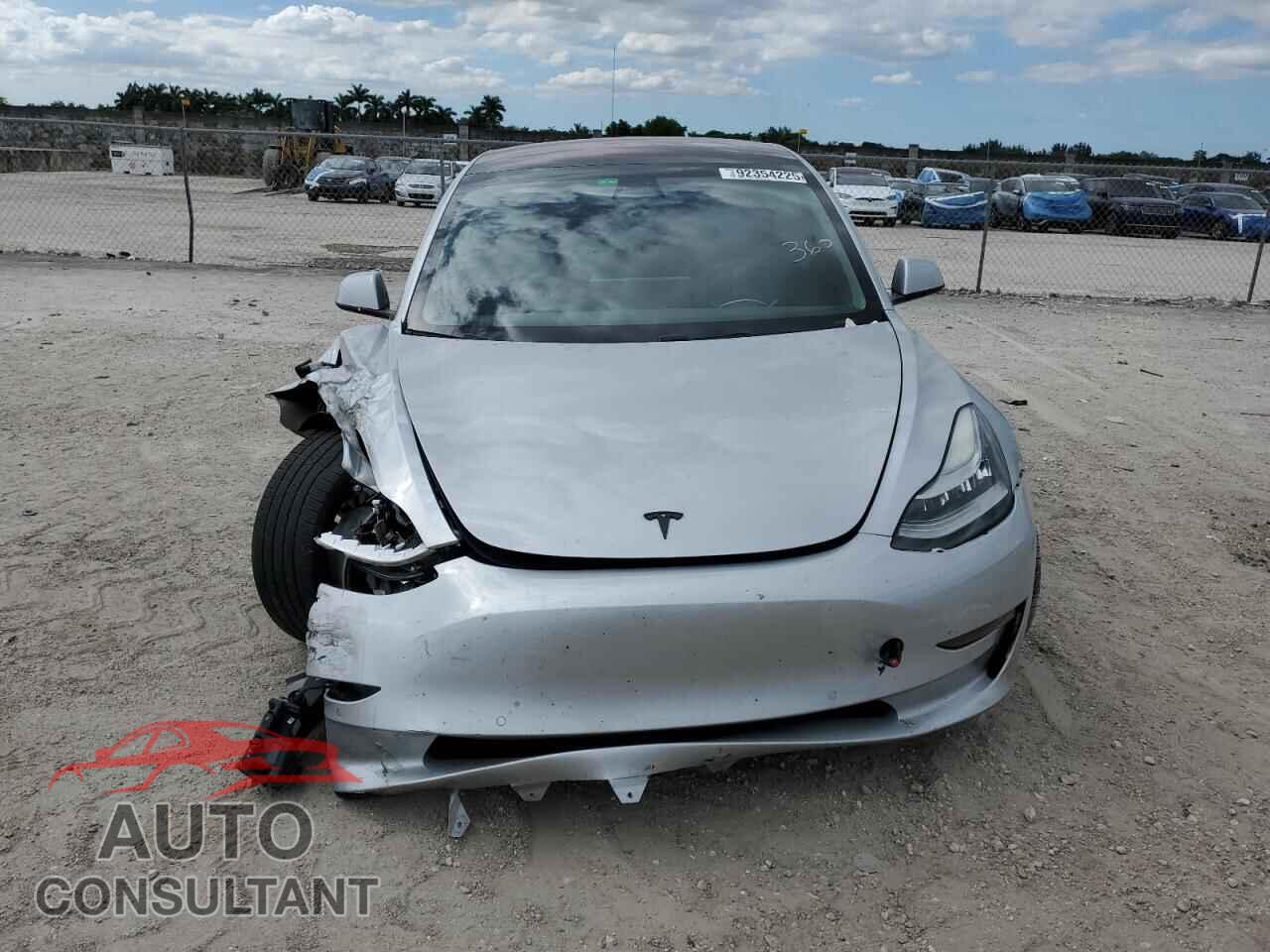 TESLA MODEL 3 2018 - 5YJ3E1EB8JF069276