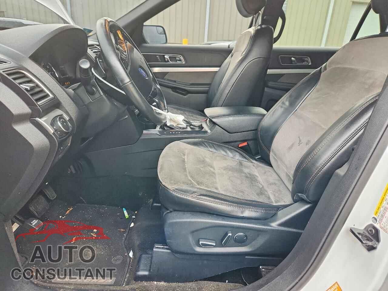 FORD EXPLORER 2017 - 1FM5K8D88HGD94554