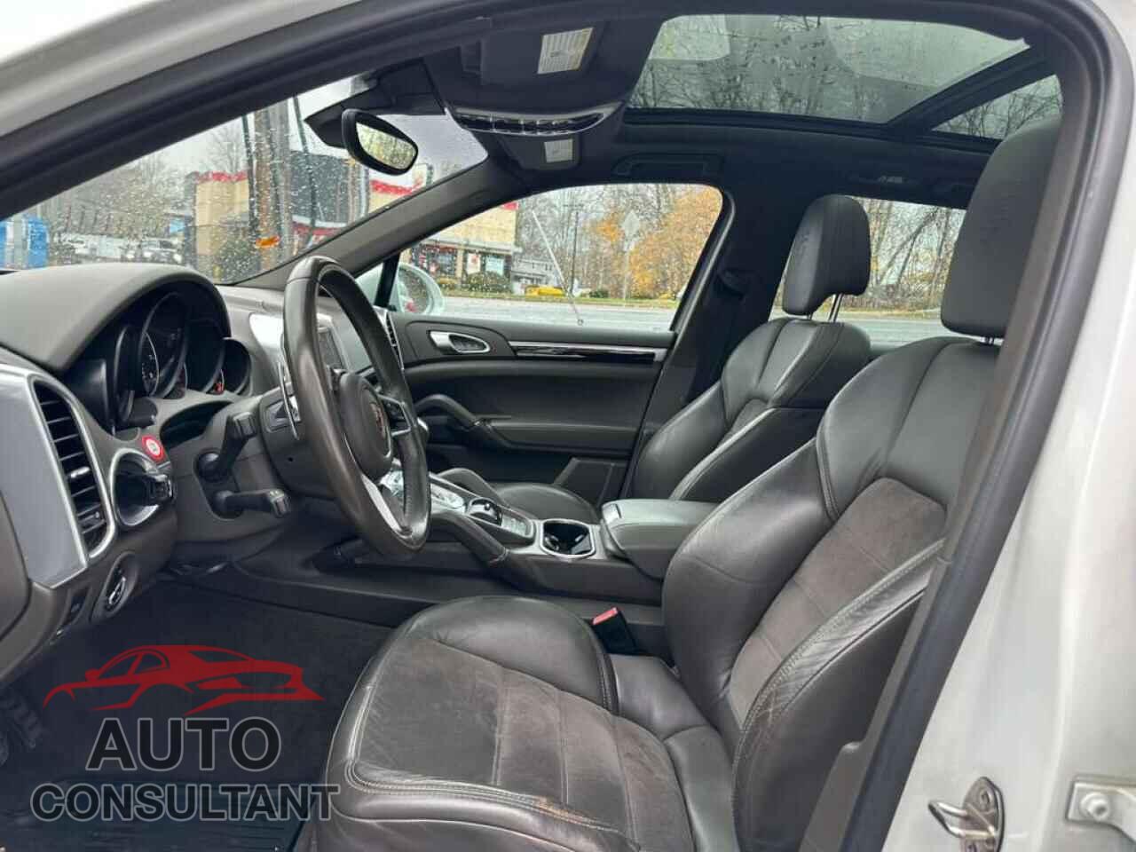 PORSCHE CAYENNE 2017 - WP1AA2A20HKA82954