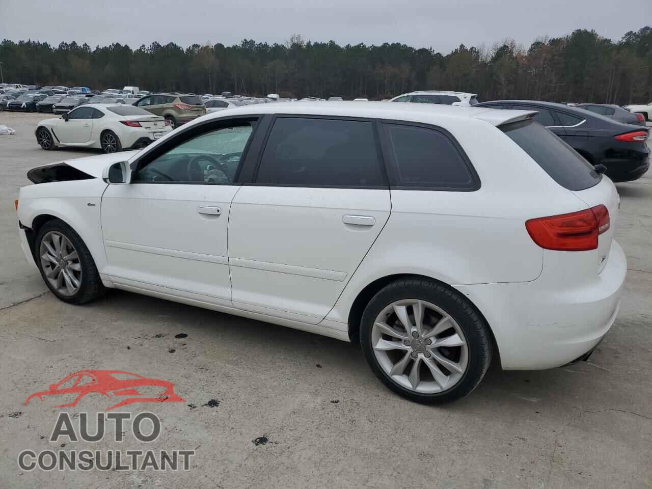 AUDI A3 2011 - WAUBFAFM8BA083582