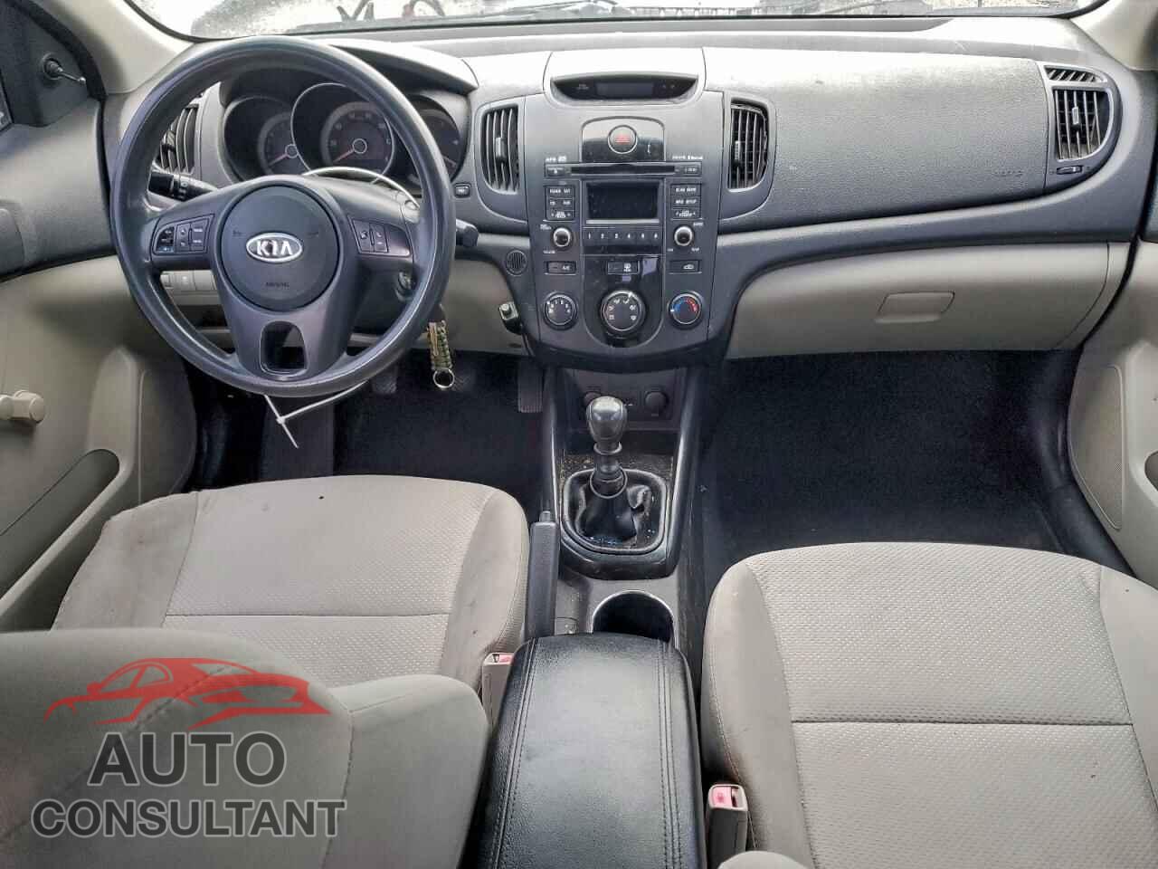 KIA FORTE 2011 - KNAFT4A22B5338690