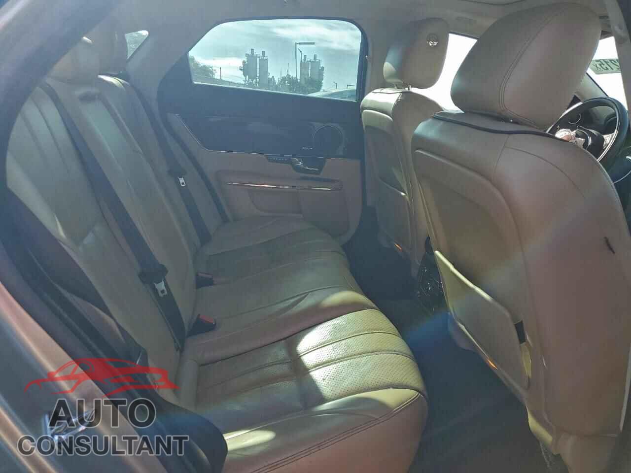 JAGUAR XJ 2013 - SAJWA1C79D8V50876