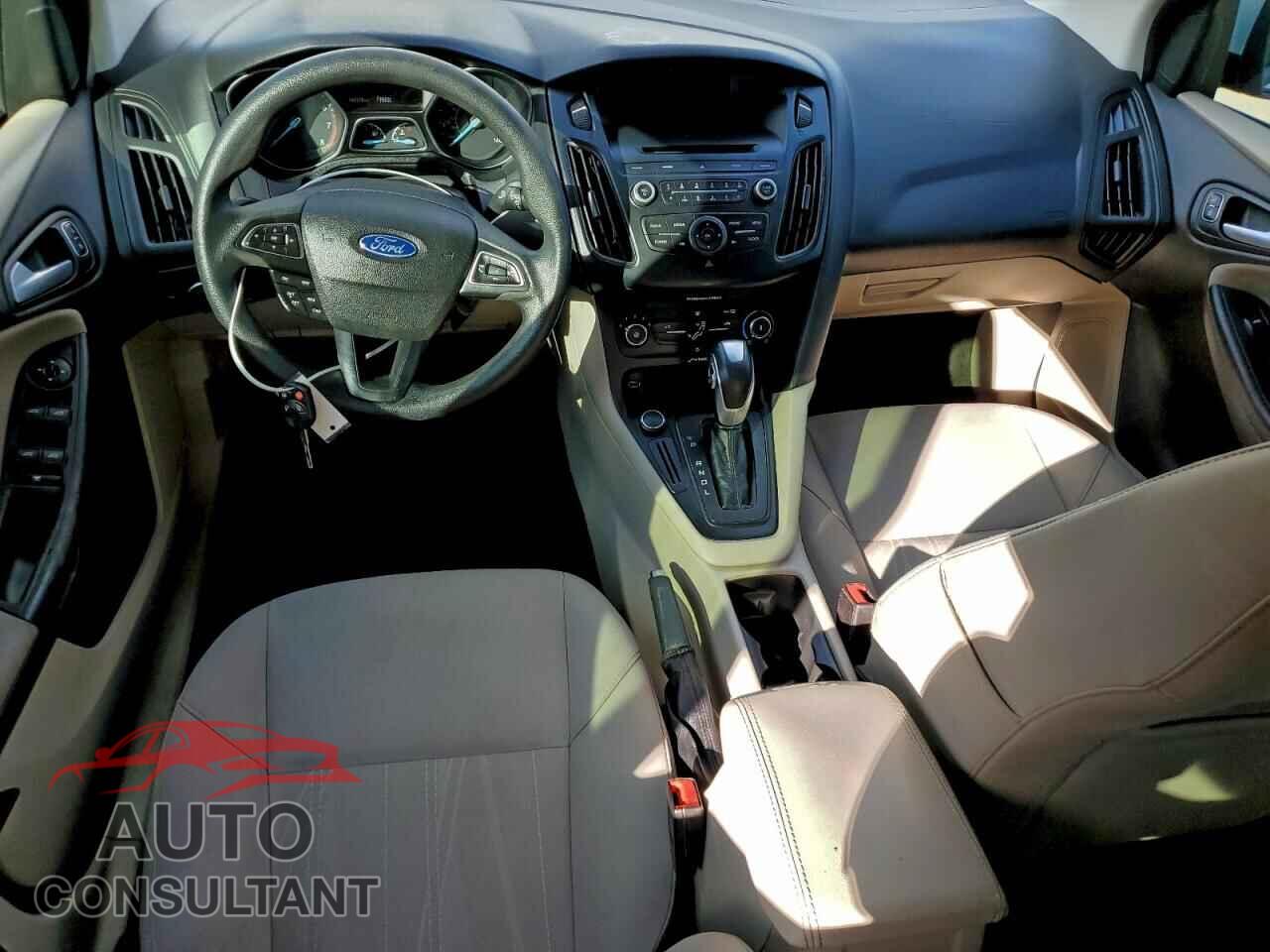 FORD FOCUS 2015 - 1FADP3F28FL344020