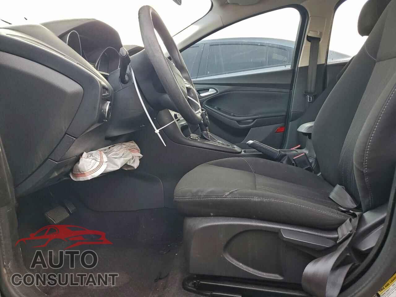 FORD FOCUS 2017 - 1FADP3F24HL216070