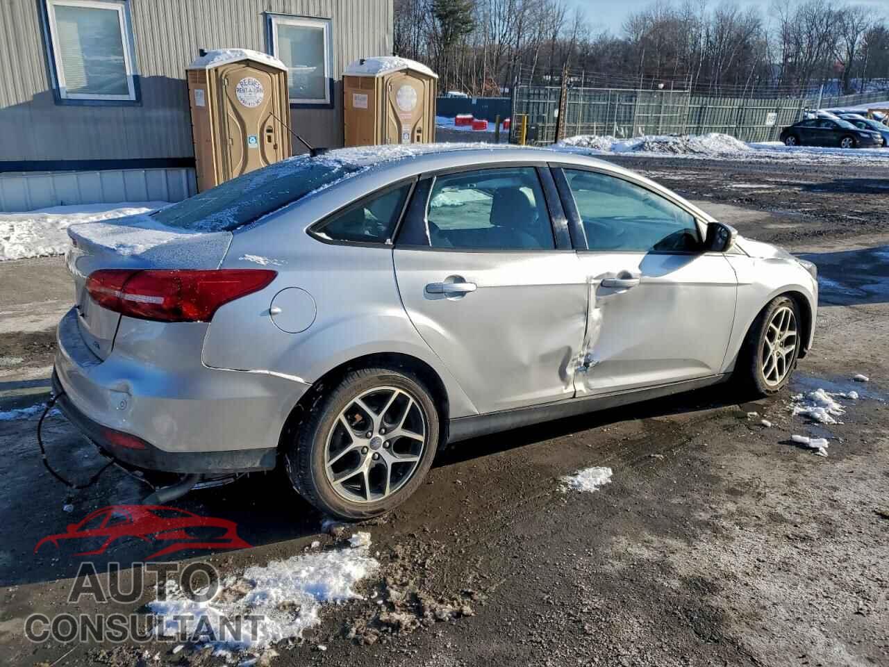 FORD FOCUS 2017 - 1FADP3H24HL256128