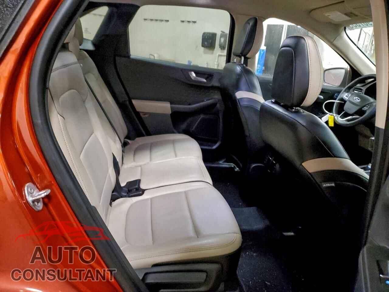 FORD ESCAPE 2020 - 1FMCU9J93LUA52444