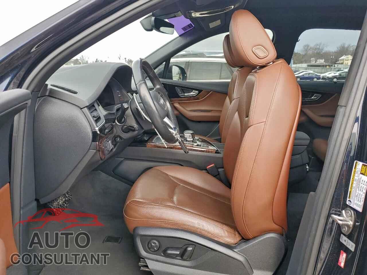 AUDI Q7 2017 - WA1LAAF73HD038020