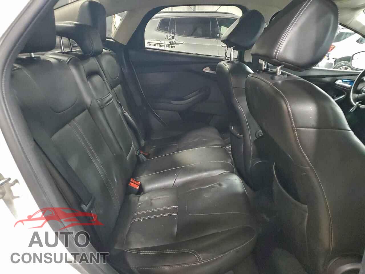 FORD FOCUS 2012 - 1FAHP3J28CL451380