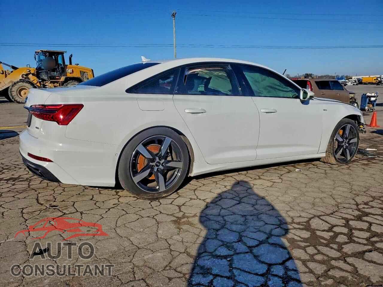 AUDI A6 2021 - WAUL2AF21MN033133