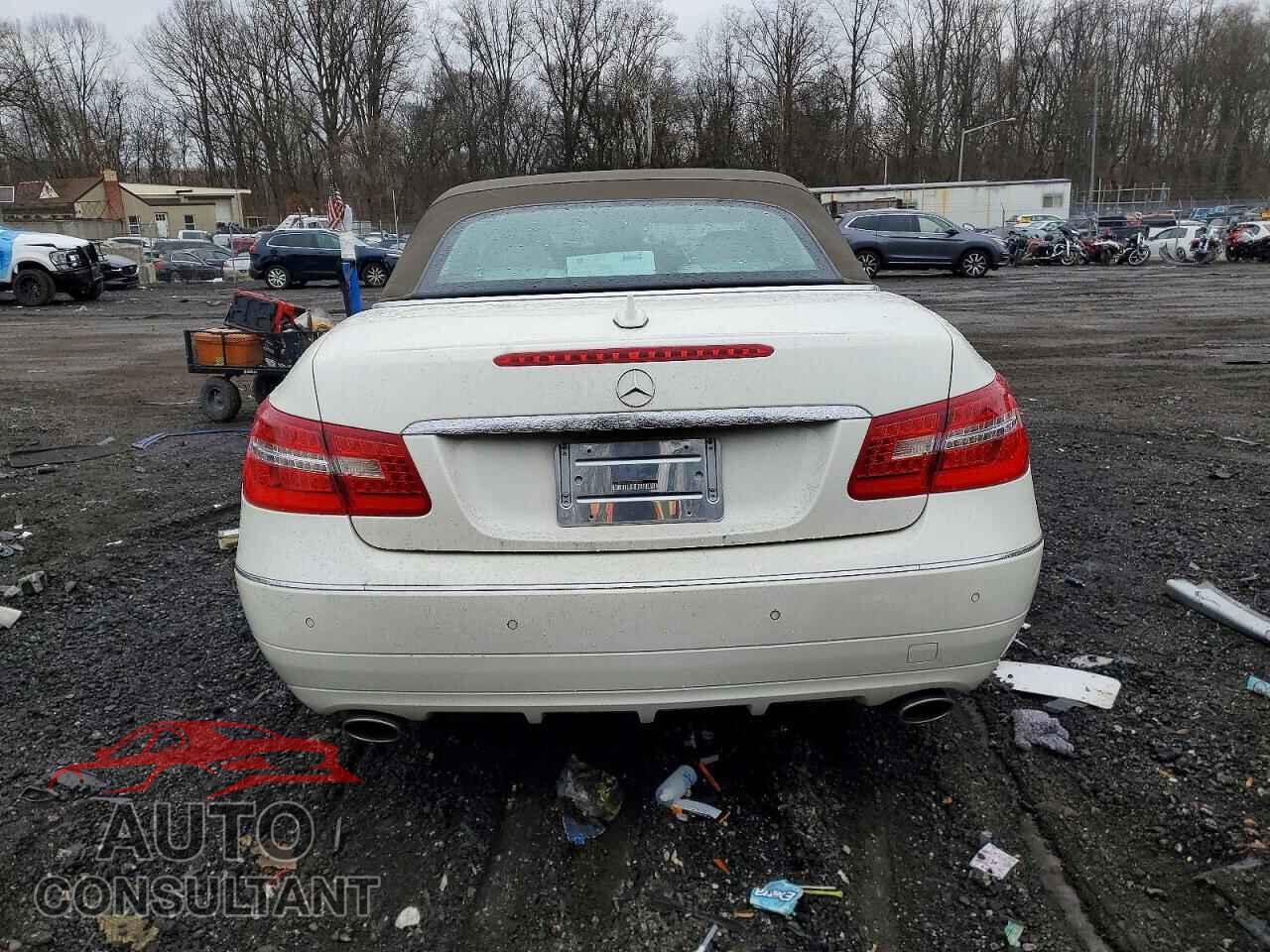 MERCEDES-BENZ E-CLASS 2011 - WDDKK5GFXBF056480