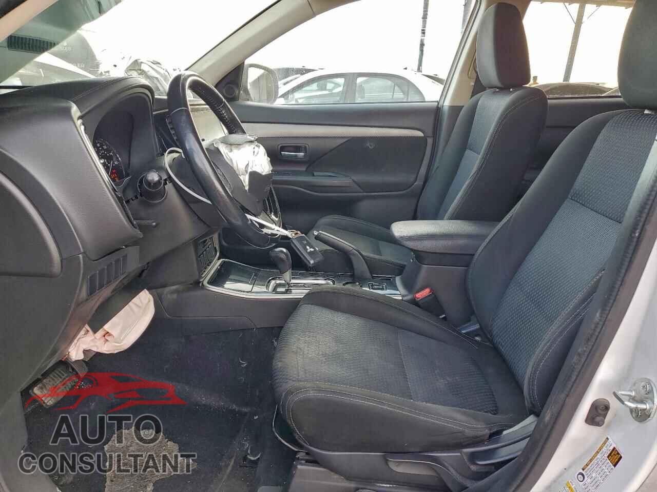 MITSUBISHI OUTLANDER 2017 - JA4AD3A31HZ044139