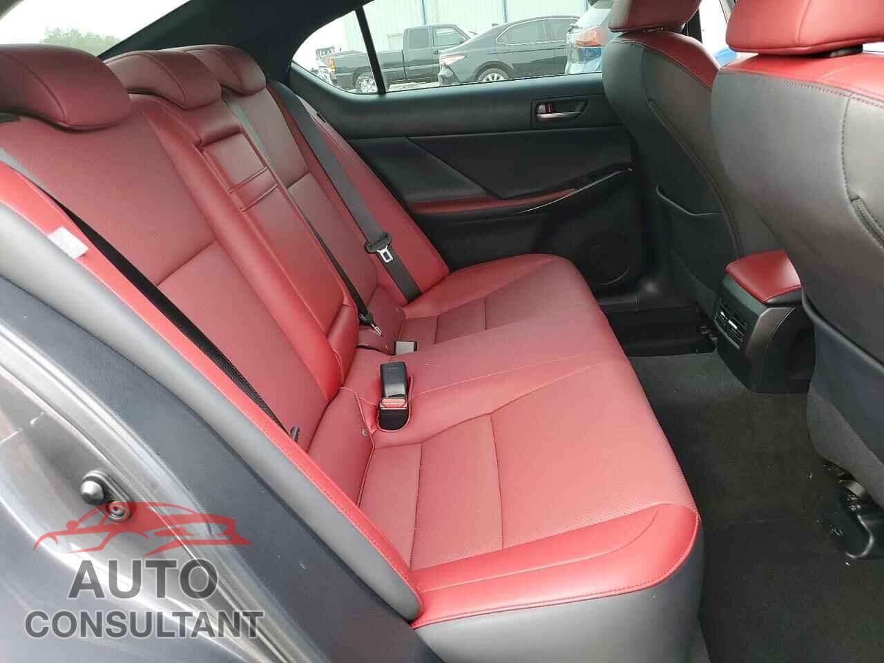 LEXUS IS 2021 - JTHCA1D29M5114498