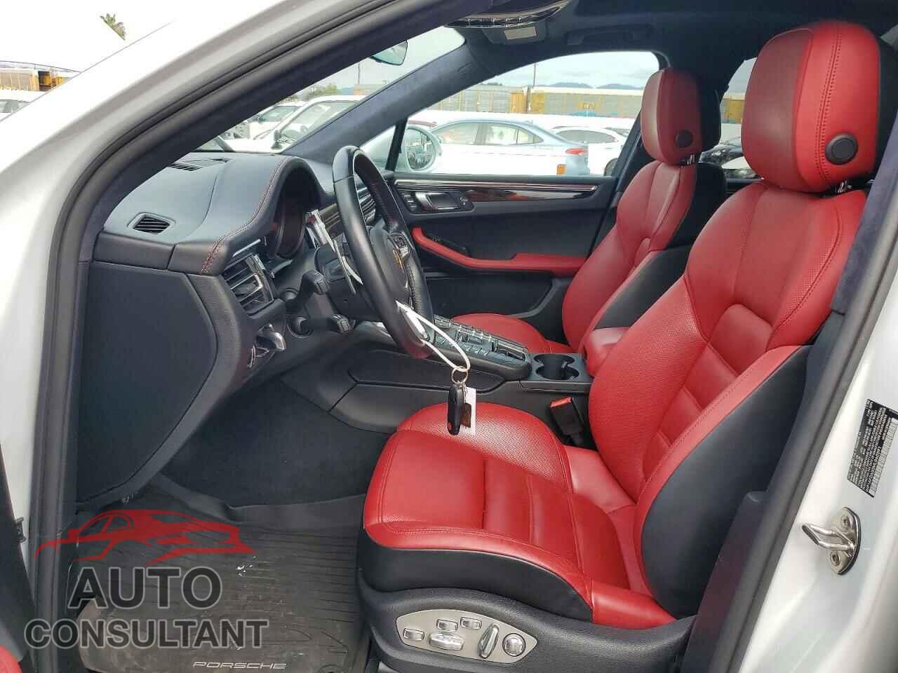 PORSCHE MACAN 2021 - WP1AF2A50MLB60391