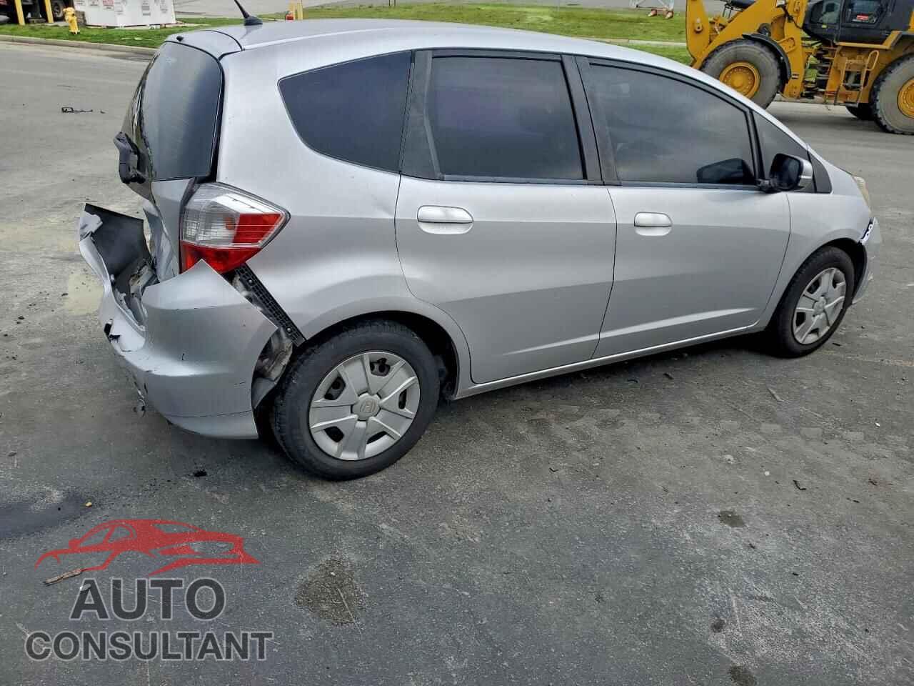 HONDA FIT 2013 - JHMGE8H35DC044172