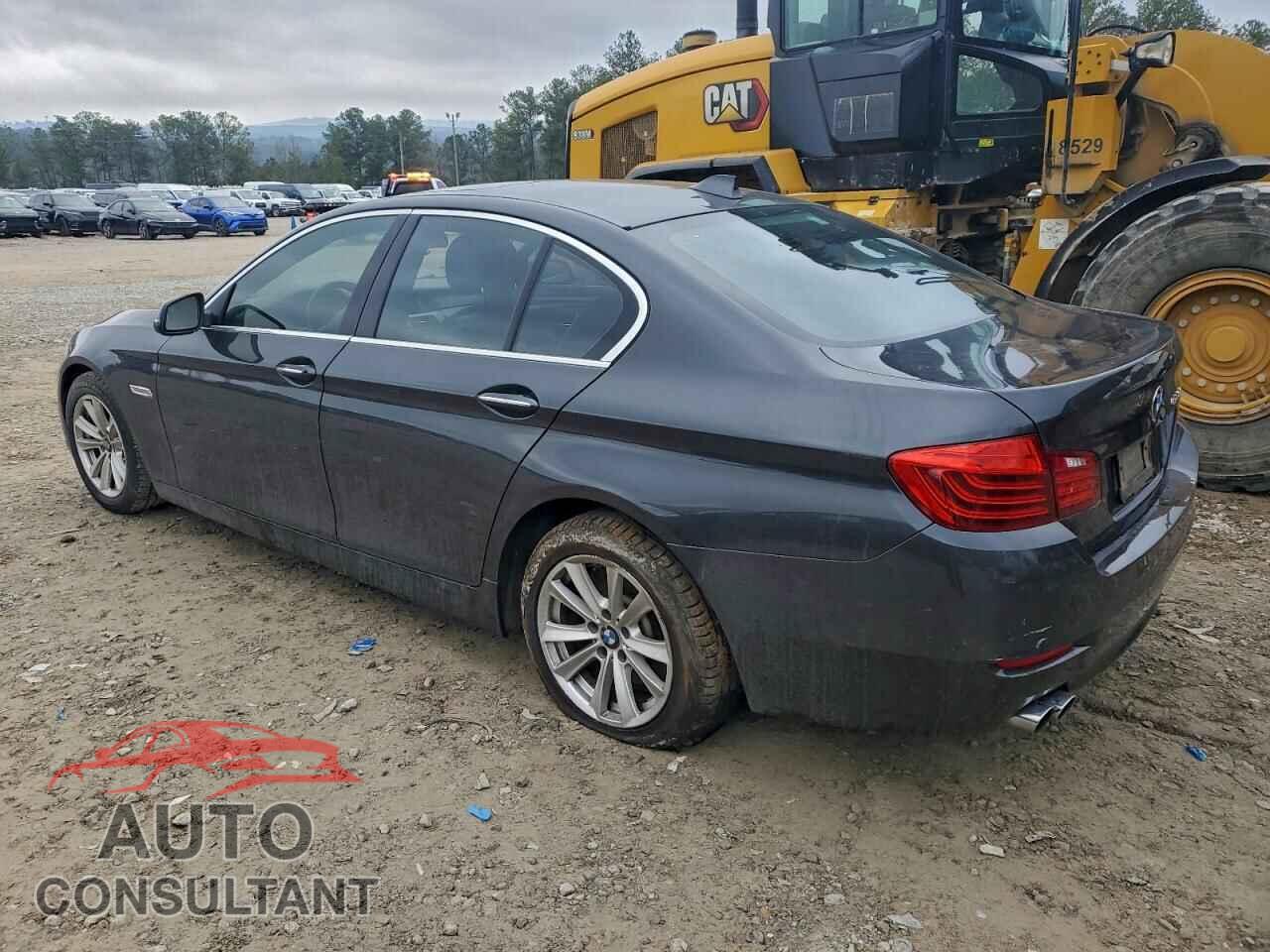 BMW 5 SERIES 2015 - WBA5A5C55FD516358