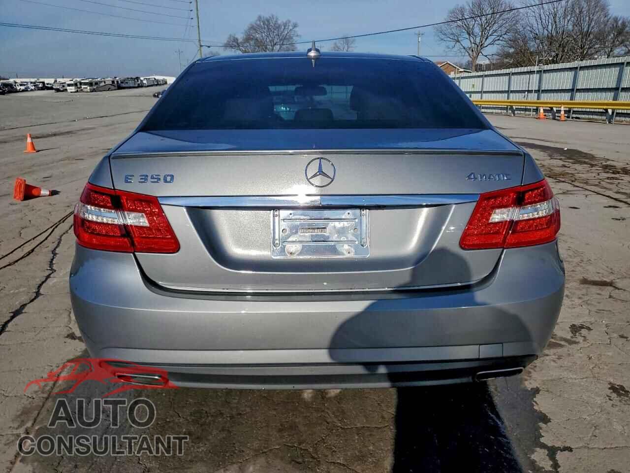 MERCEDES-BENZ E-CLASS 2012 - WDDHF8JB1CA618030