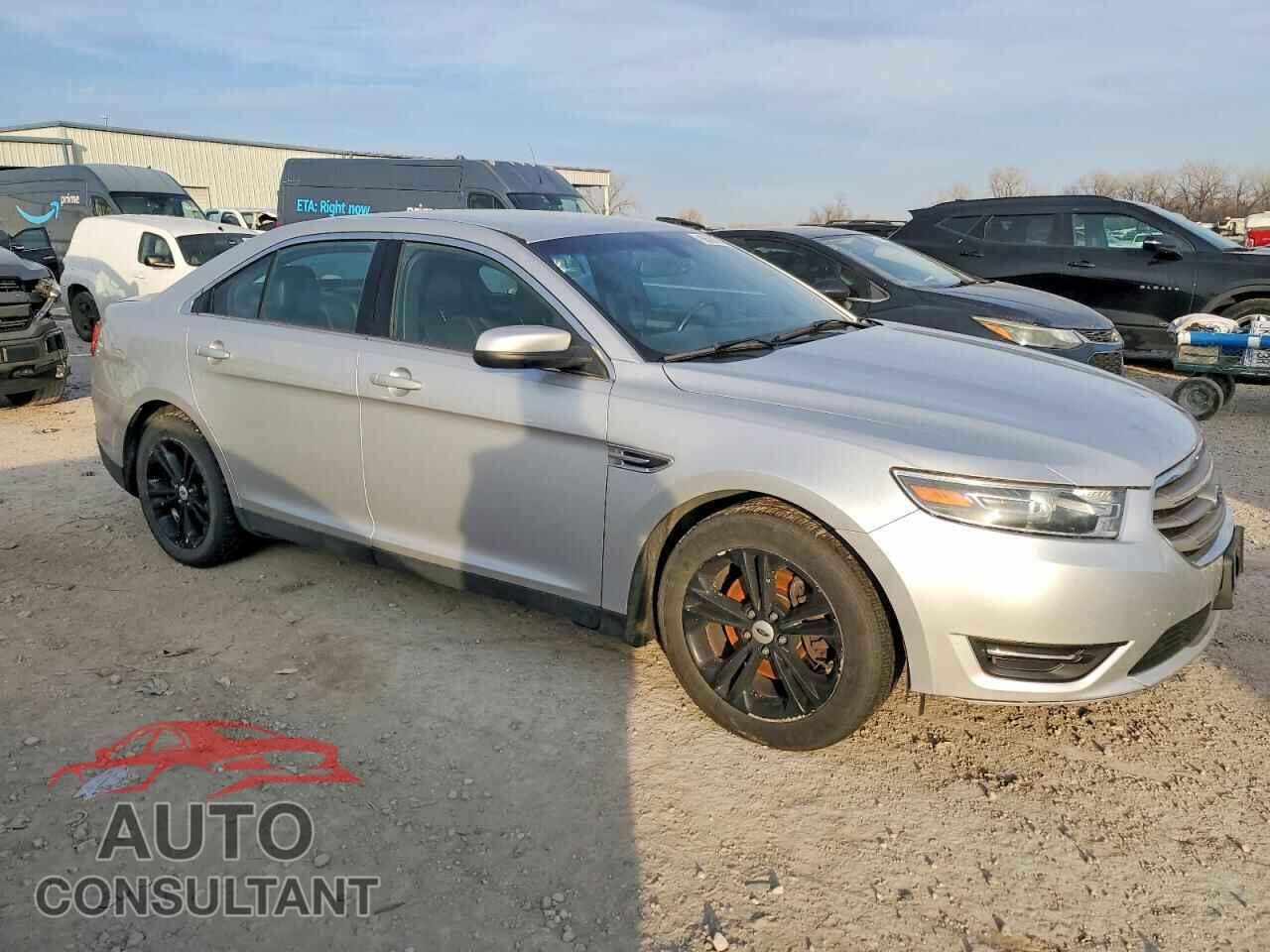 FORD TAURUS 2017 - 1FAHP2E82HG128600