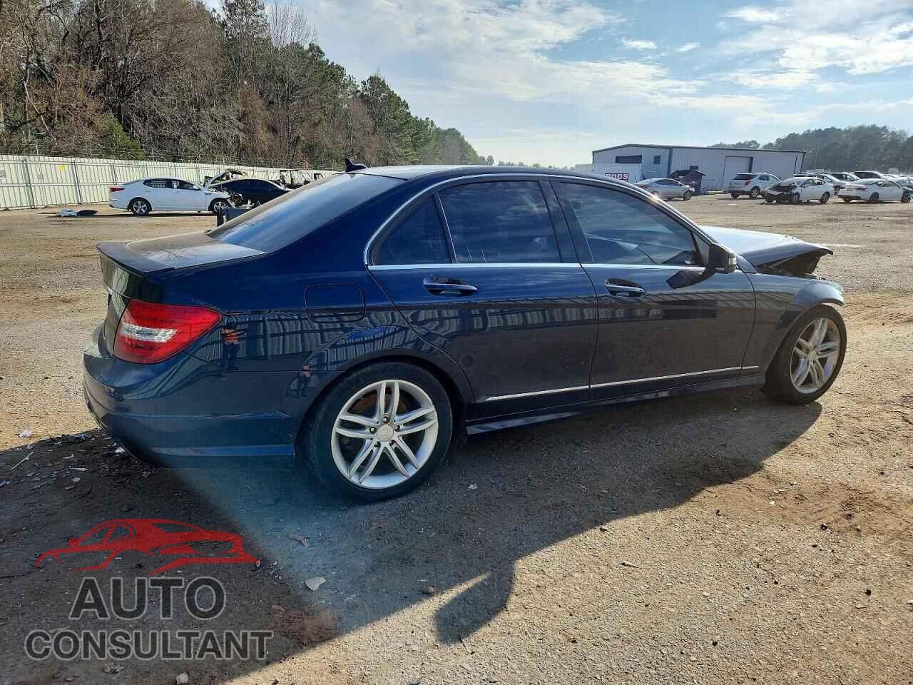 MERCEDES-BENZ C-CLASS 2013 - WDDGF4HB8DA793354