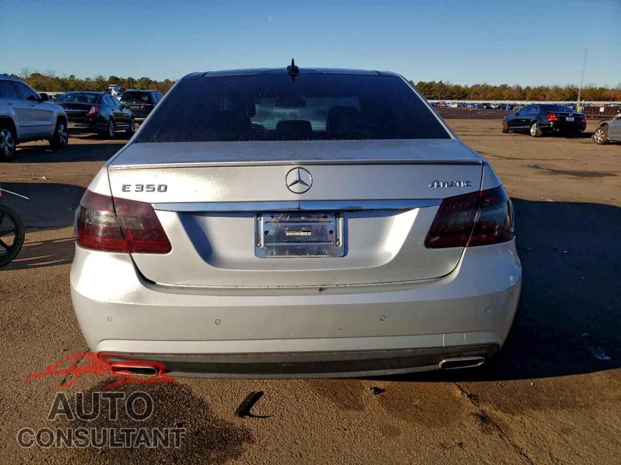 MERCEDES-BENZ E-CLASS 2011 - WDDHF8HB4BA428601