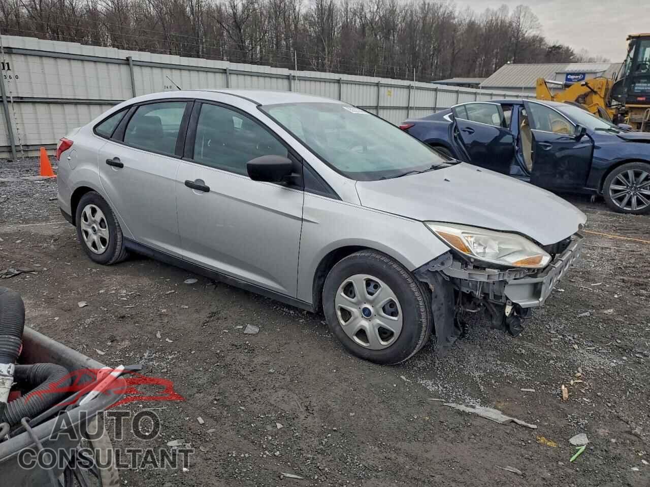 FORD FOCUS 2013 - 1FADP3E28DL166995