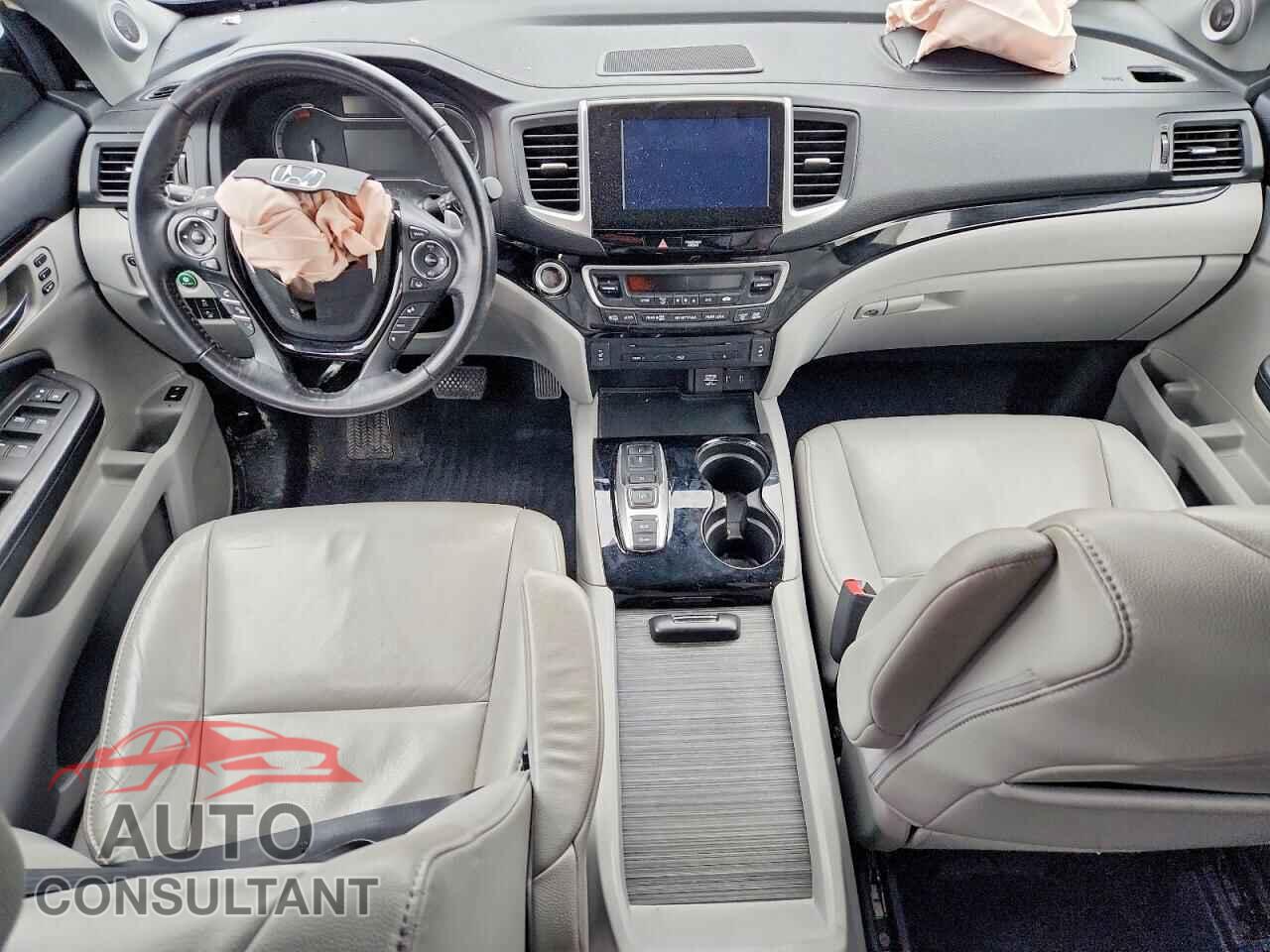 HONDA PILOT 2017 - 5FNYF6H93HB100663