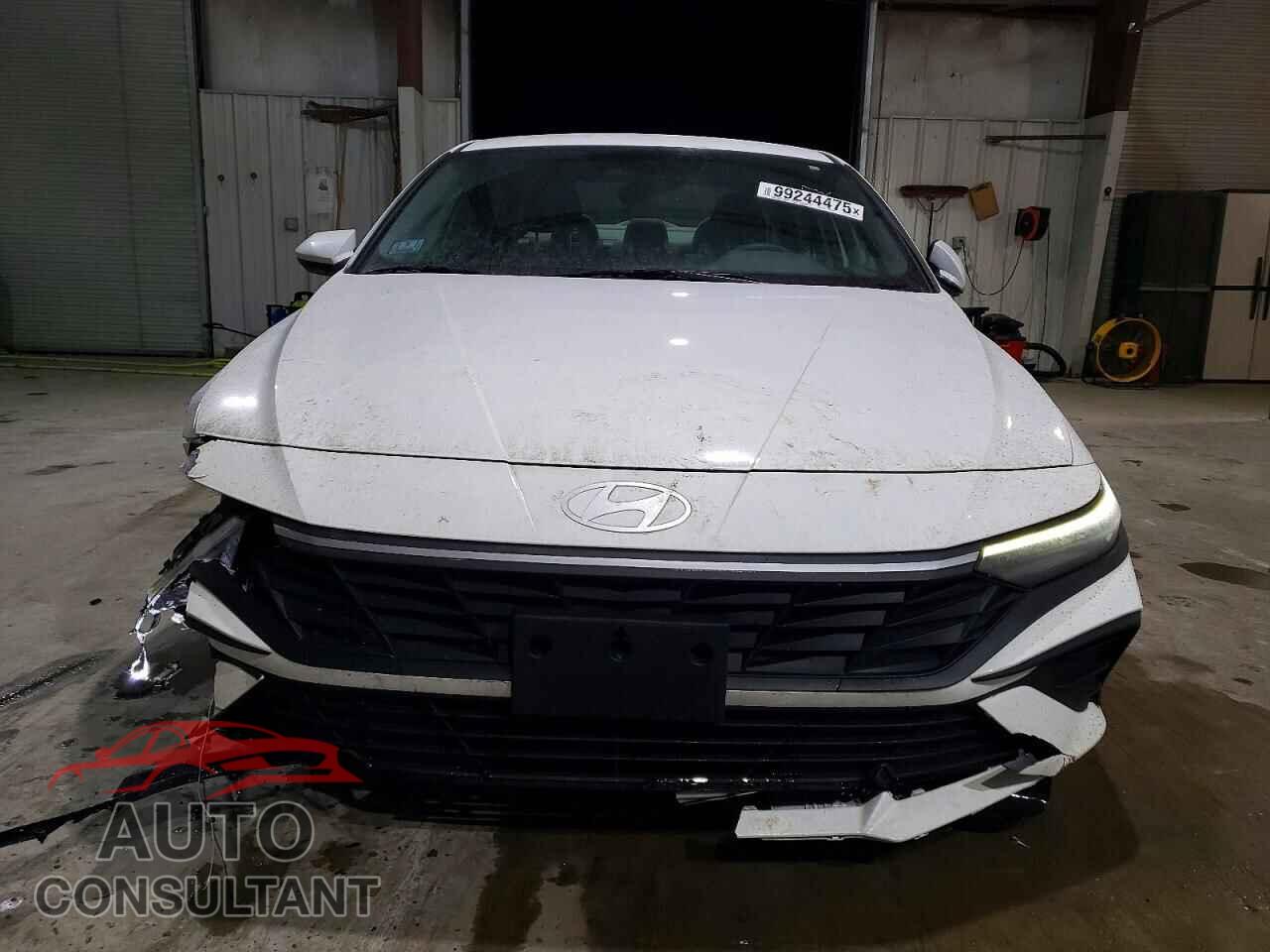 HYUNDAI ELANTRA 2024 - KMHLL4DG2RU741738