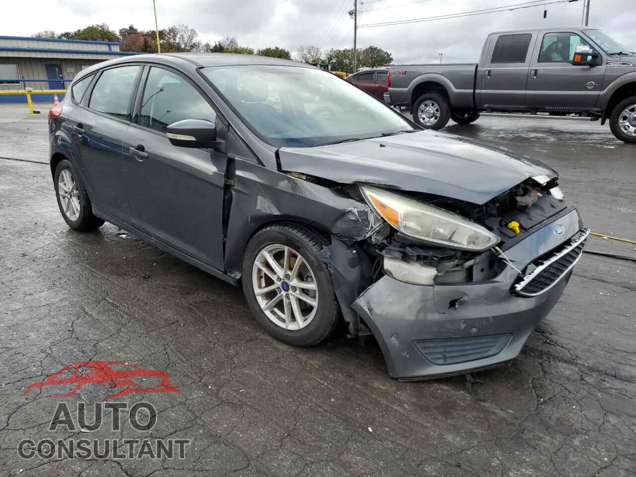 FORD FOCUS 2017 - 1FADP3K22HL274619