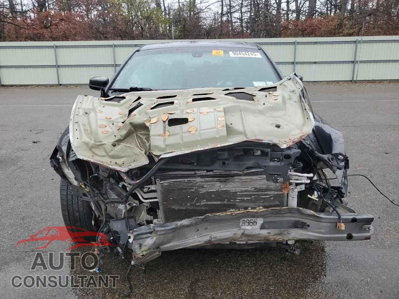 FORD TAURUS 2018 - 1FAHP2E80JG107024