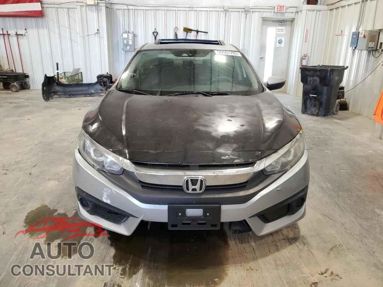 HONDA CIVIC 2018 - 2HGFC2F82JH514599