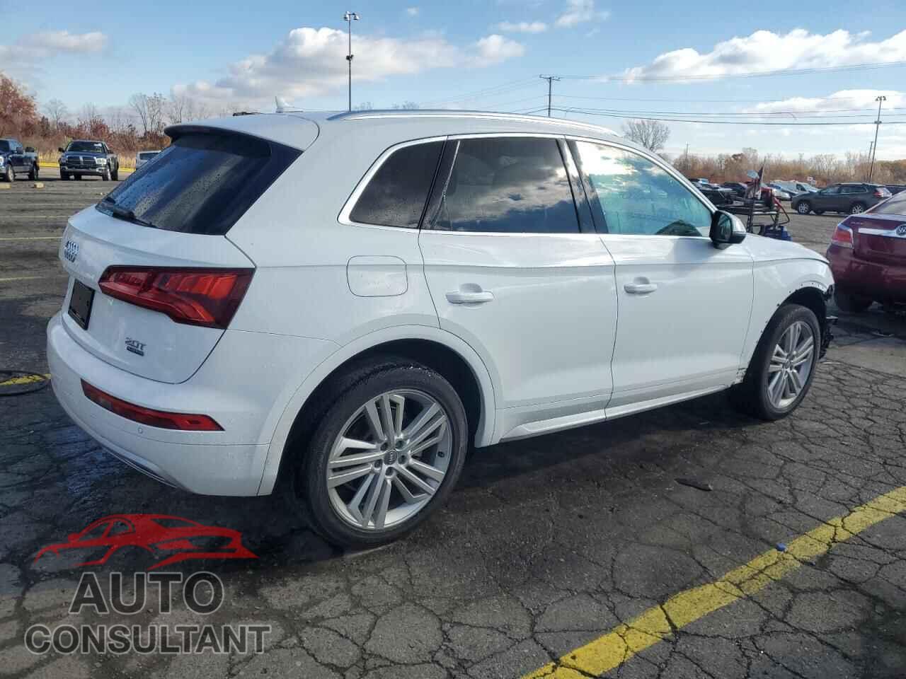 AUDI Q5 2018 - WA1BNAFY3J2009062