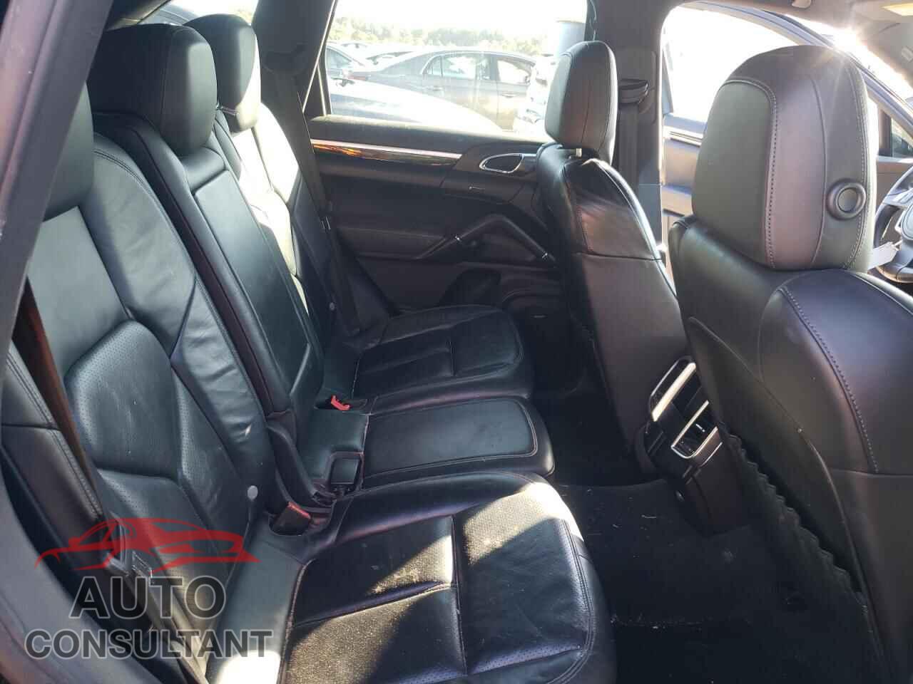 PORSCHE CAYENNE 2012 - WP1AA2A22CLA05540