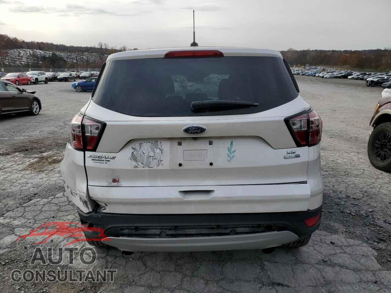 FORD ESCAPE 2017 - 1FMCU9GD9HUE30964