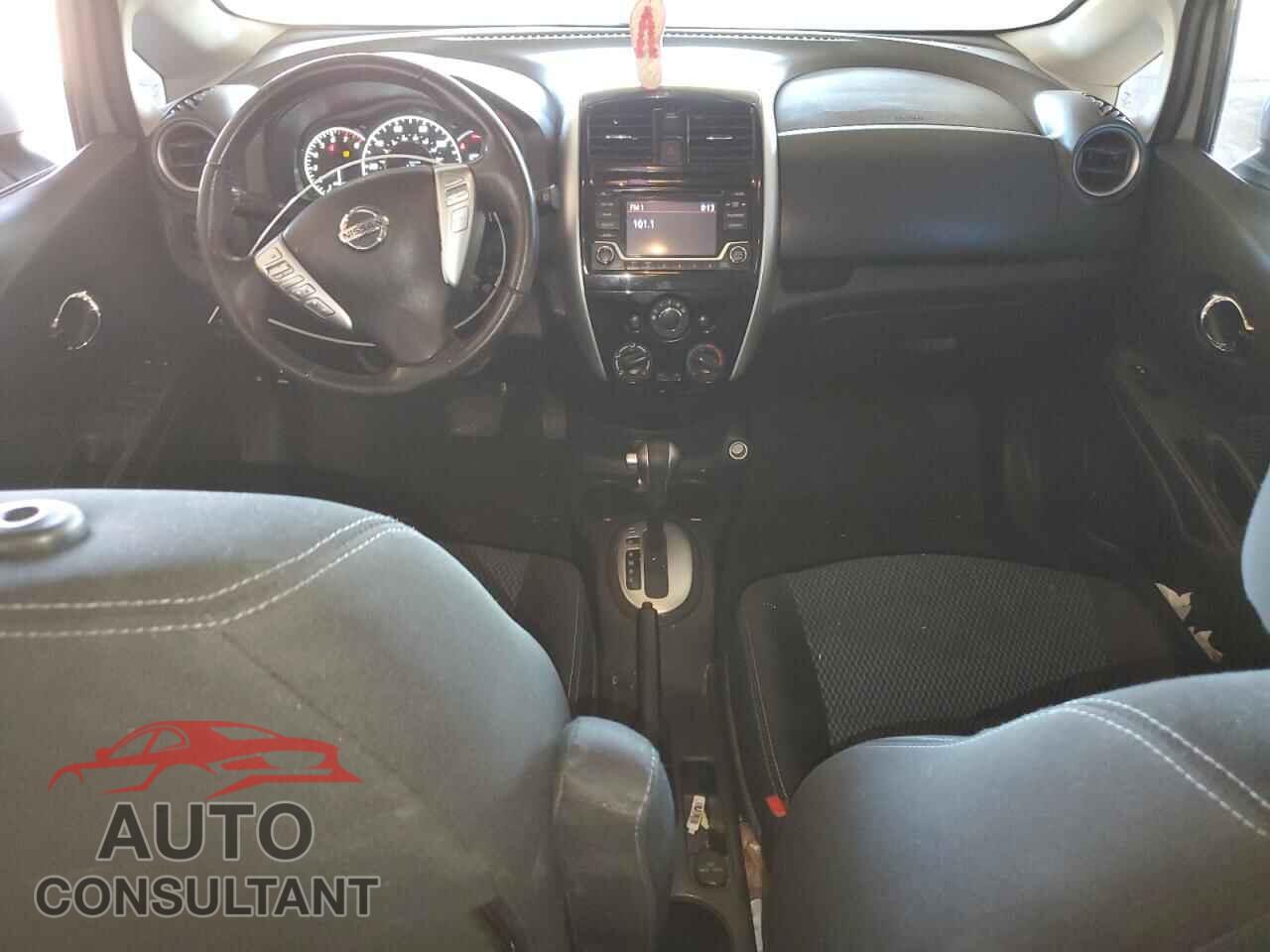 NISSAN VERSA 2017 - 3N1CE2CP3HL371089