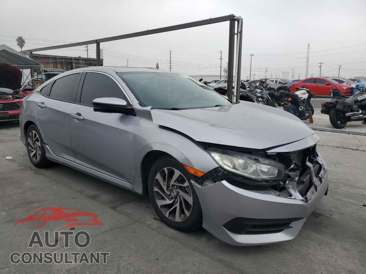 HONDA CIVIC 2018 - 2HGFC2F73JH577881