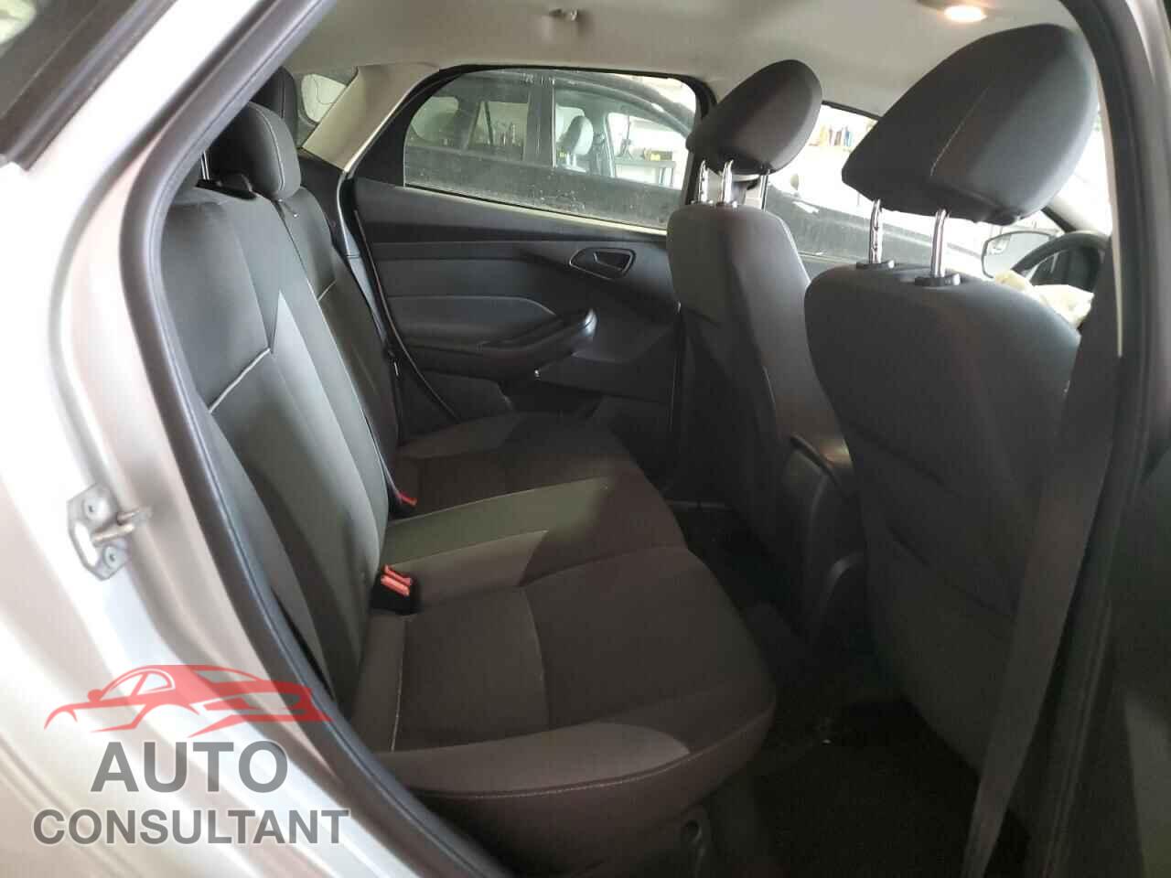 FORD FOCUS 2012 - 1FAHP3K26CL403777