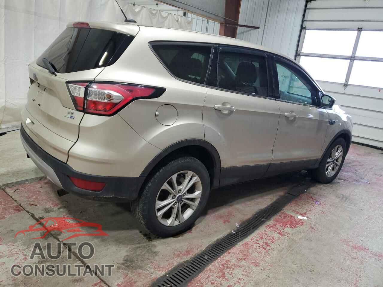 FORD ESCAPE 2017 - 1FMCU9GD3HUF01107