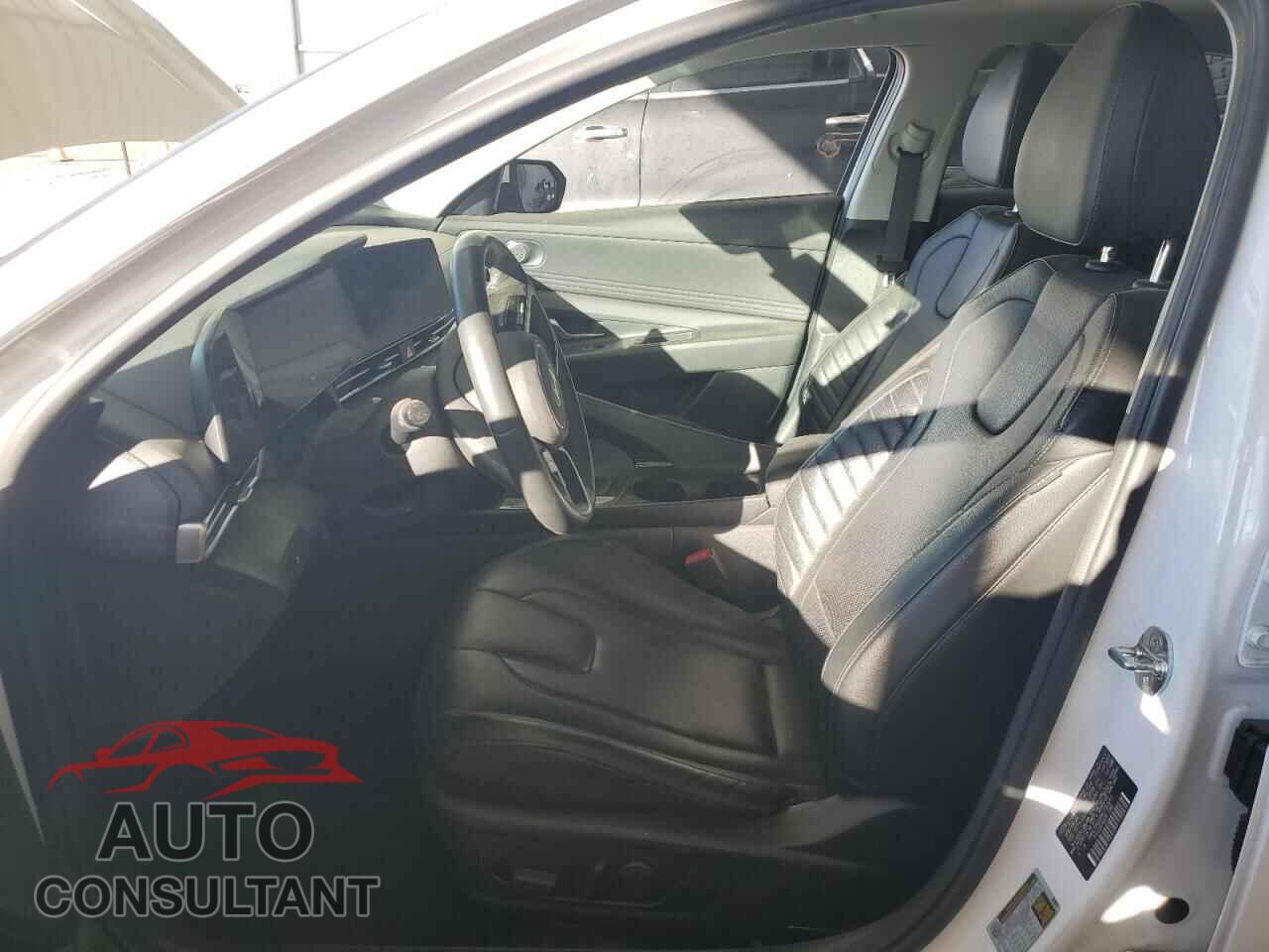 HYUNDAI ELANTRA 2024 - KMHLP4DG9RU793663