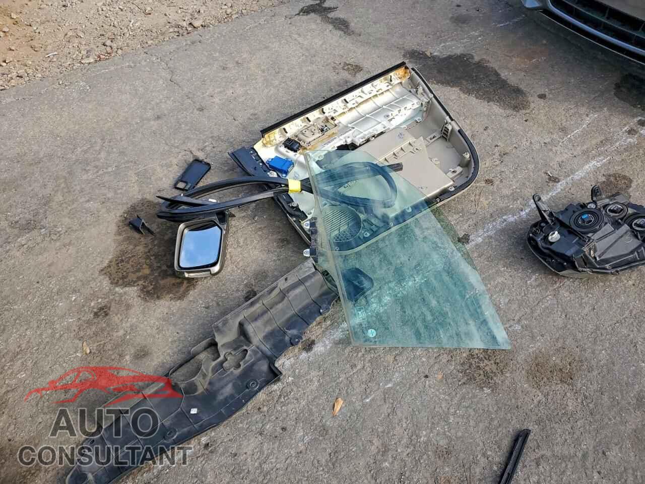 HONDA PILOT 2011 - 5FNYF4H90BB008924
