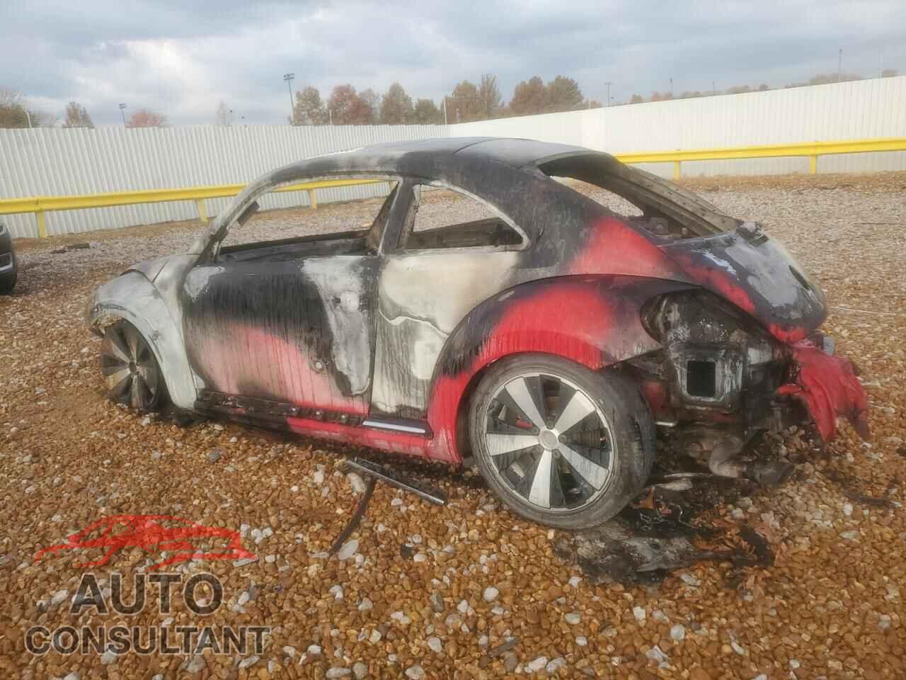 VOLKSWAGEN BEETLE 2012 - 3VWVA7AT6CM626672