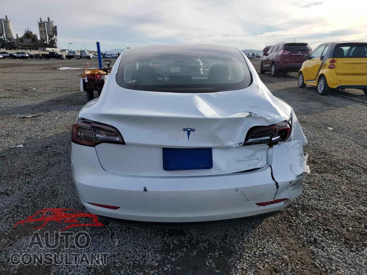 TESLA MODEL 3 2021 - 5YJ3E1EB3MF067486