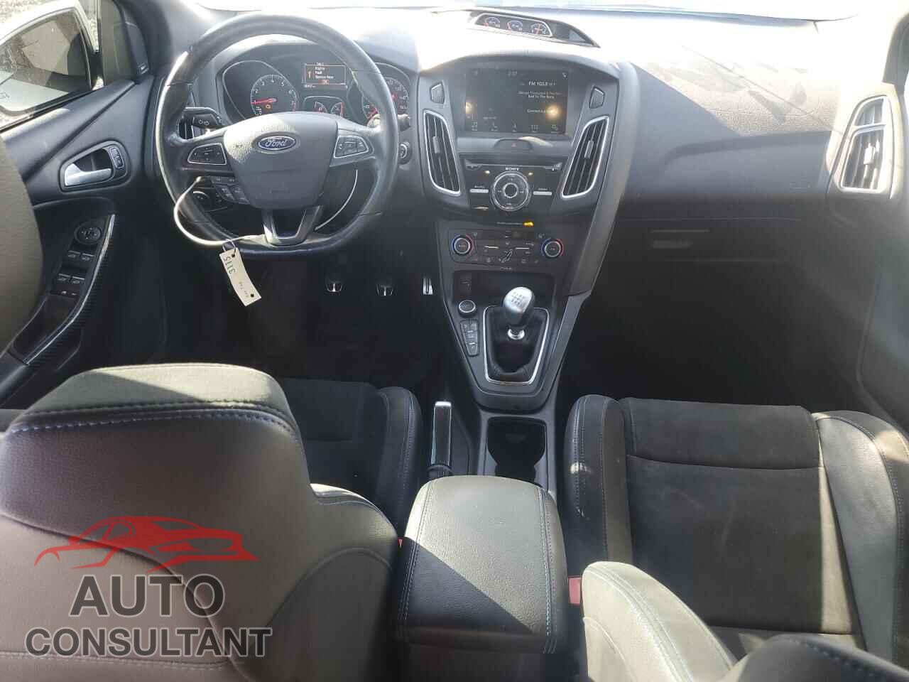 FORD FOCUS 2017 - WF0DP3TH1H4121721