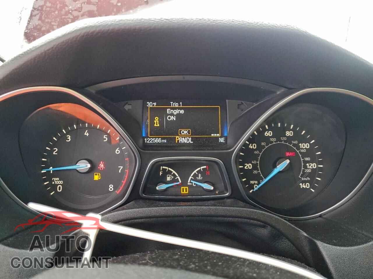 FORD FOCUS 2015 - 1FADP3F2XFL260152