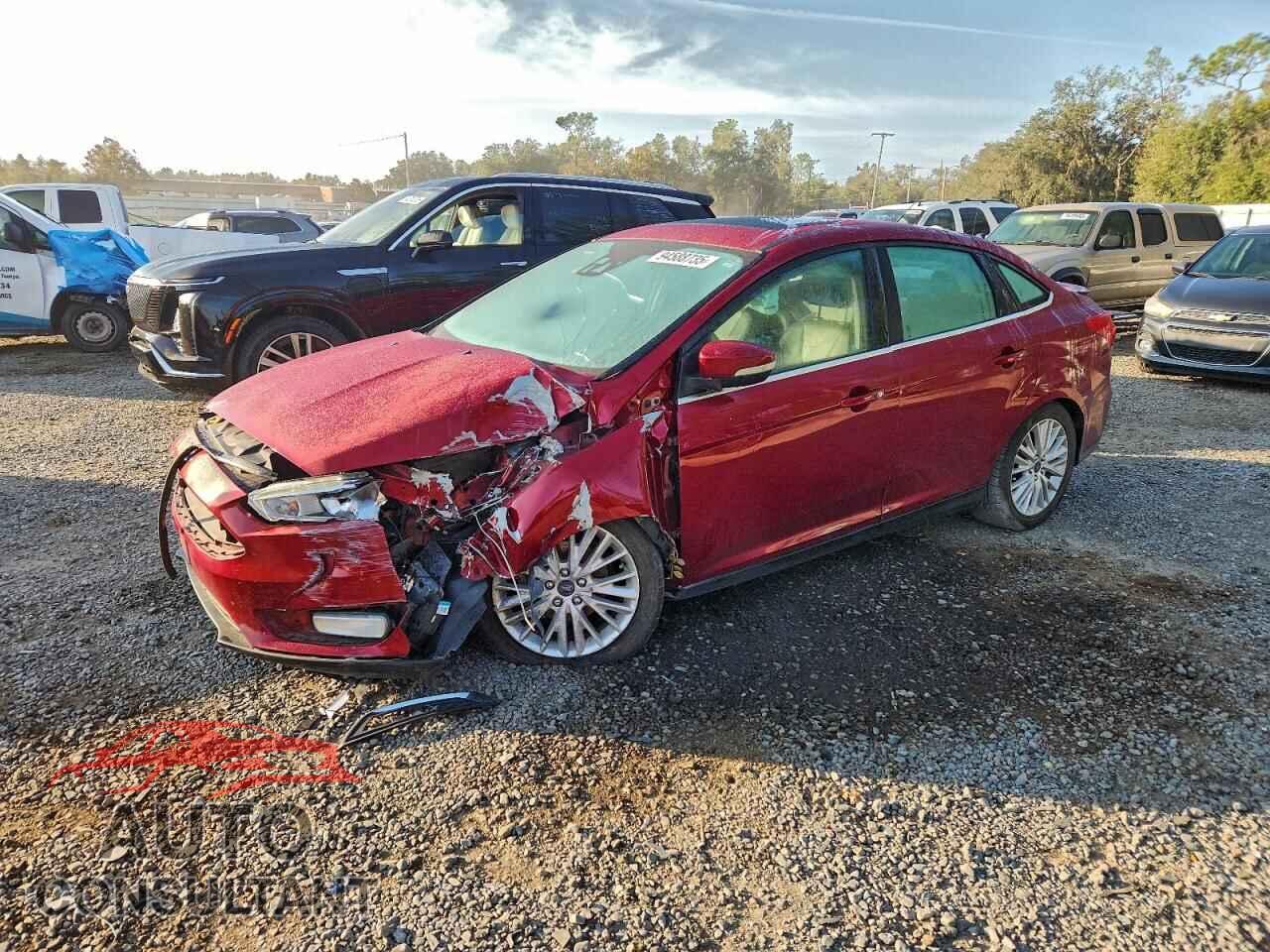 FORD FOCUS 2015 - 1FADP3J26FL215409