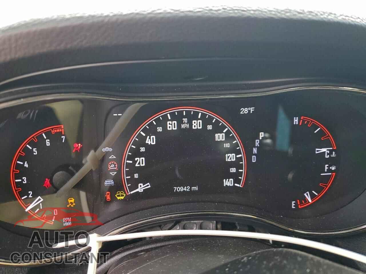 DODGE DURANGO 2018 - 1C4RDJDG4JC317109